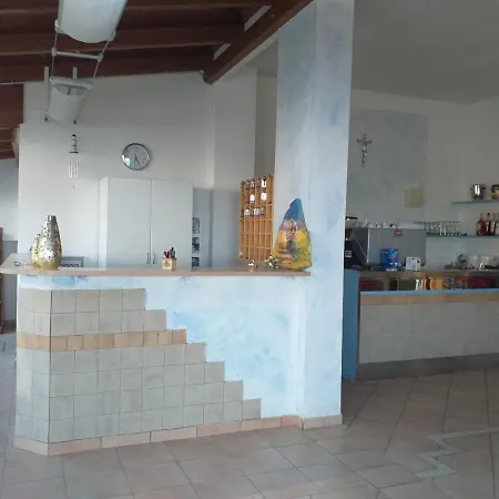Bed & Breakfast Quadruple In - Just A Few Meters From The Sea 3*
